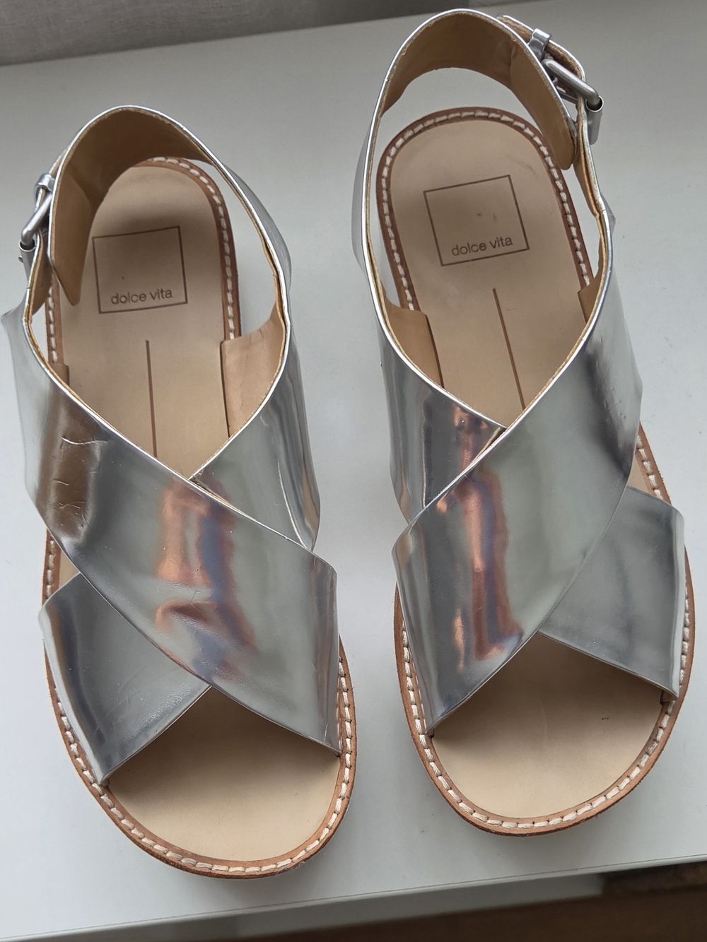 Dolce Vita Silver Metallic Cross-Strap Flatform Women’s Sandals, Size 7
